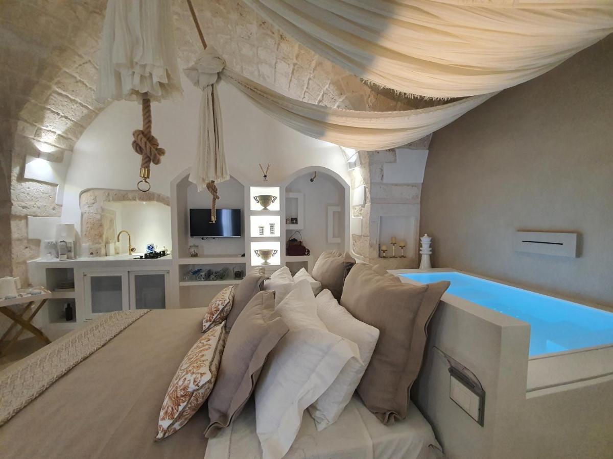 Eurydice Suite With Infinity Jacuzzi 奥斯图尼 外观 照片