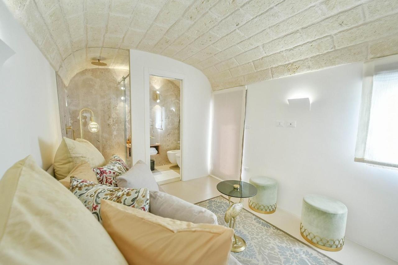 Eurydice Suite With Infinity Jacuzzi 奥斯图尼 外观 照片