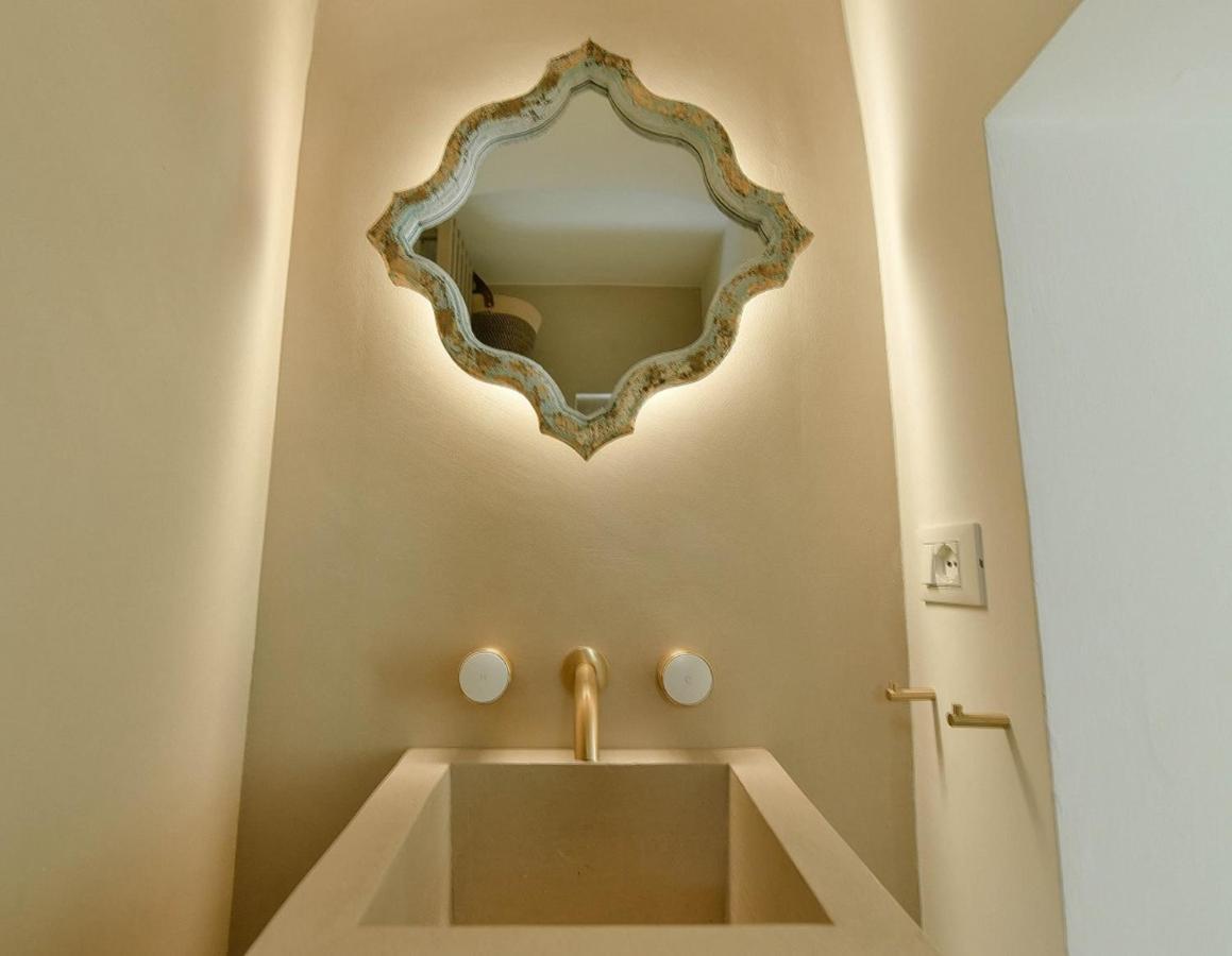Eurydice Suite With Infinity Jacuzzi 奥斯图尼 外观 照片