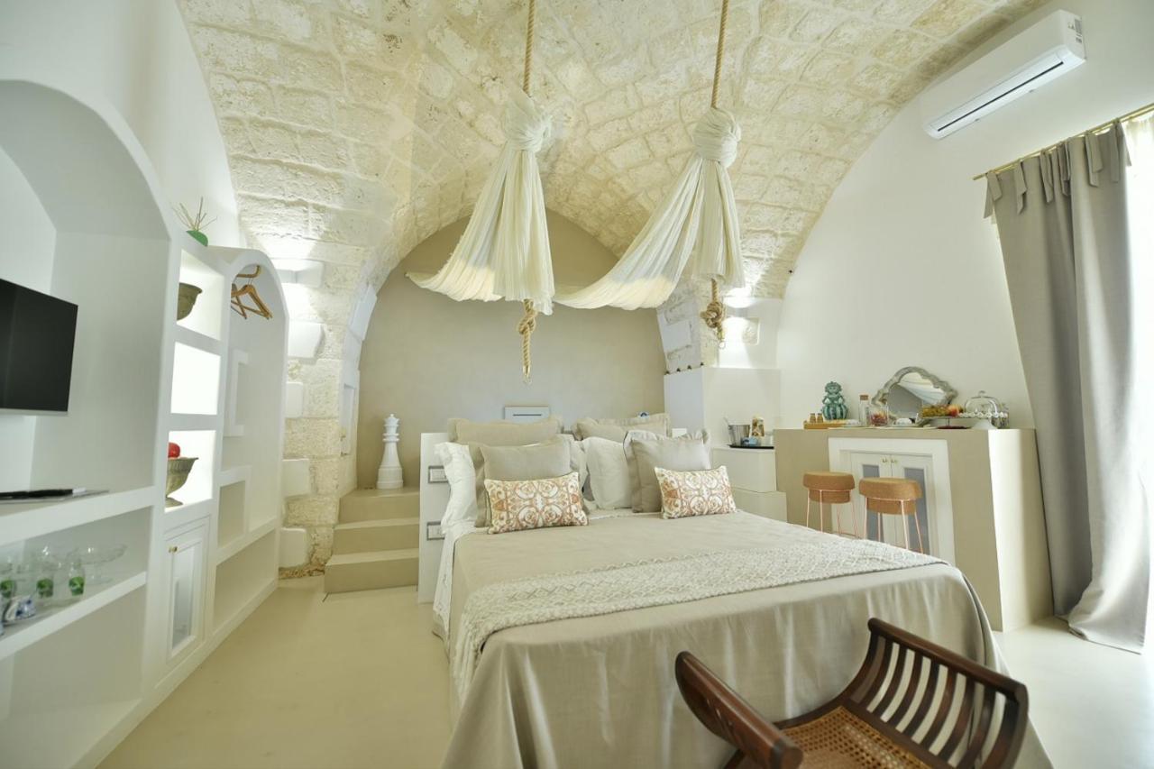 Eurydice Suite With Infinity Jacuzzi 奥斯图尼 外观 照片
