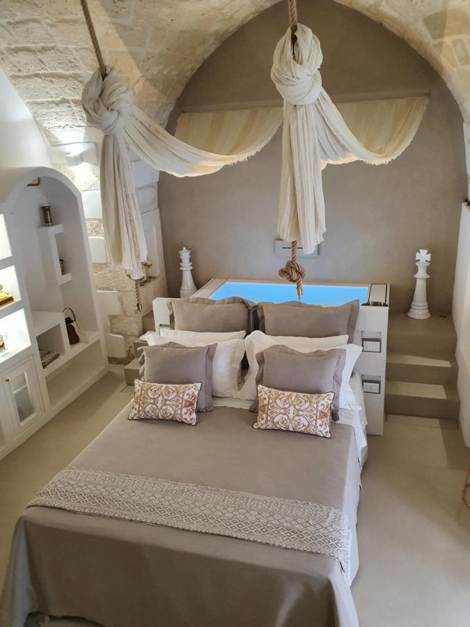 Eurydice Suite With Infinity Jacuzzi 奥斯图尼 外观 照片
