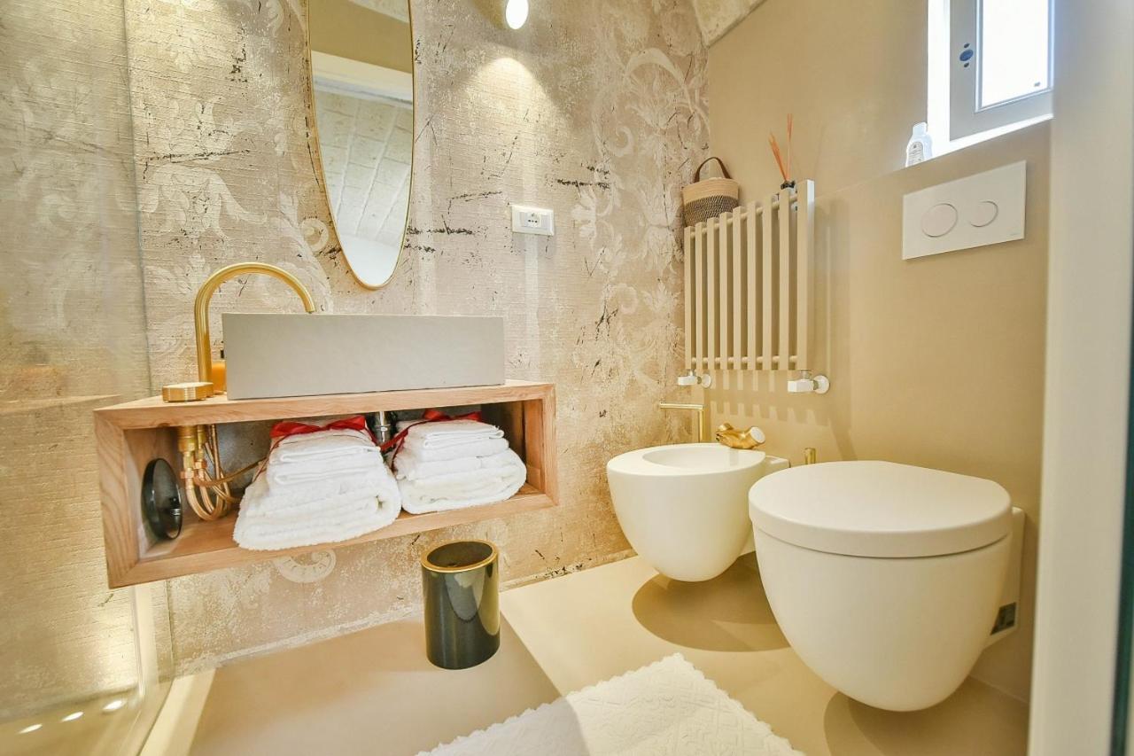Eurydice Suite With Infinity Jacuzzi 奥斯图尼 外观 照片