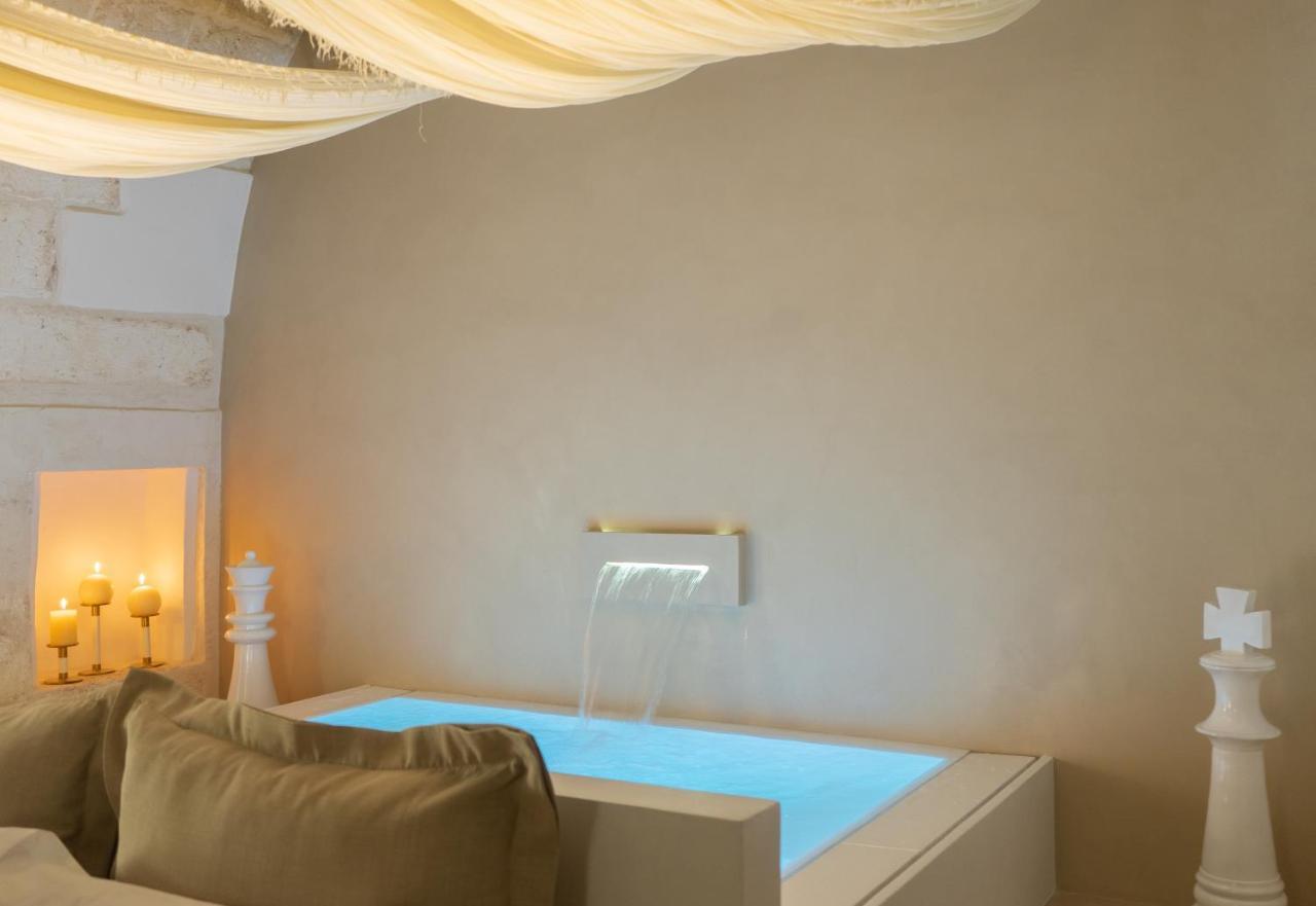 Eurydice Suite With Infinity Jacuzzi 奥斯图尼 外观 照片